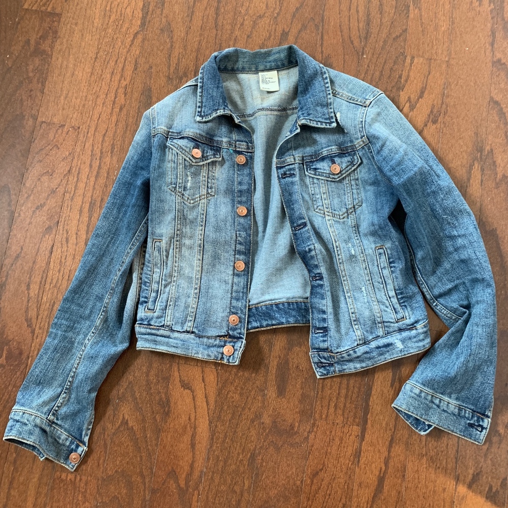 H&M Distressed Denim Jacket (size 4)